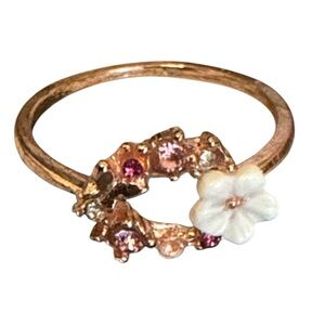 Elegant Pink and White Floral Ring